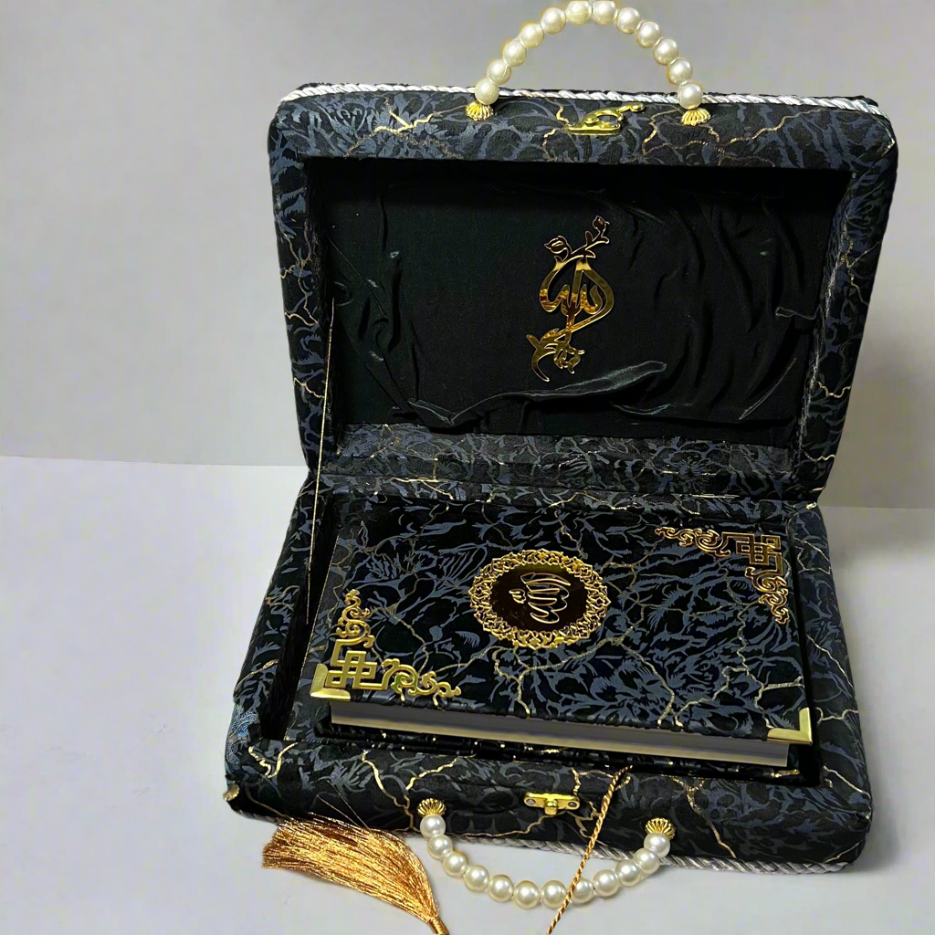 Luxury Quran Gift Set – Black