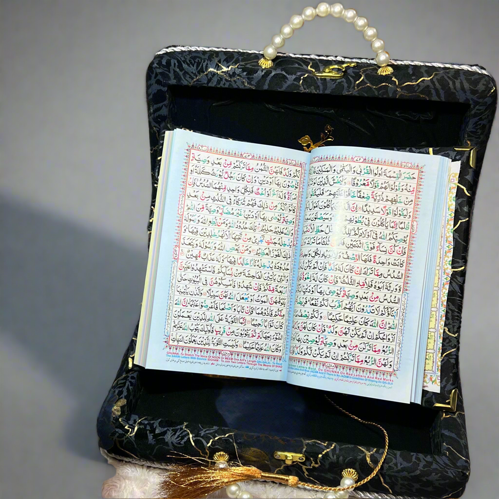 Luxury Quran Gift Set – Black